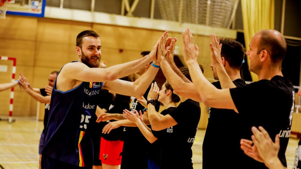 Jelínek veu positiva l'aturada de seleccions