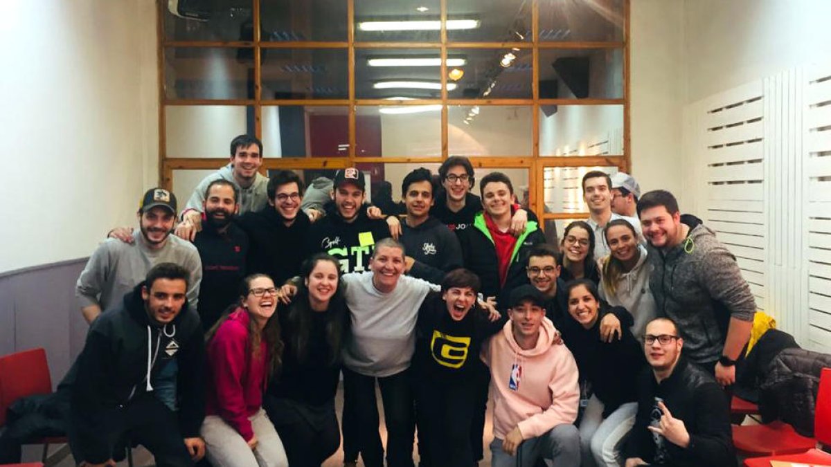 El comú promou un taller per dispensar alcohol de manera responsable