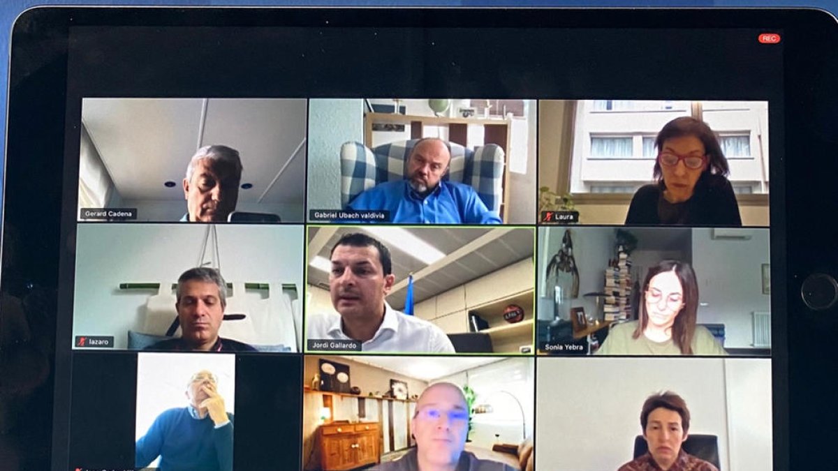 L'USdA i la CEA discrepen en la suspensió temporal de contractes