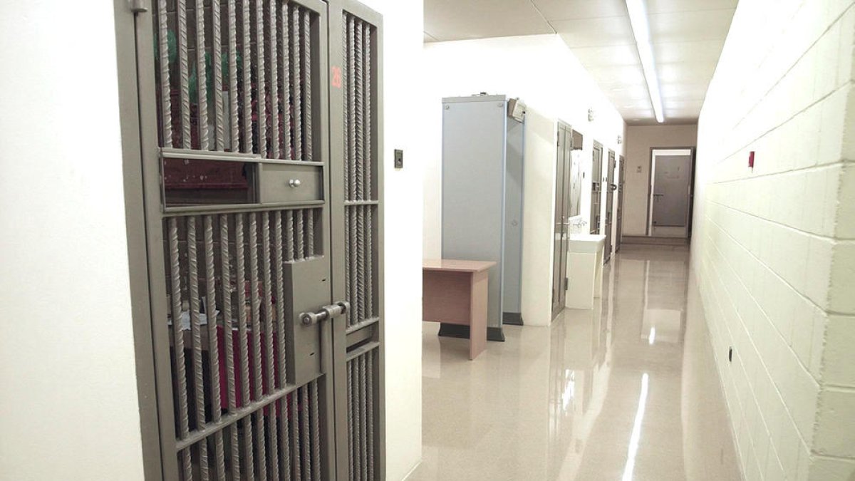 Expulsió a canvi de presó