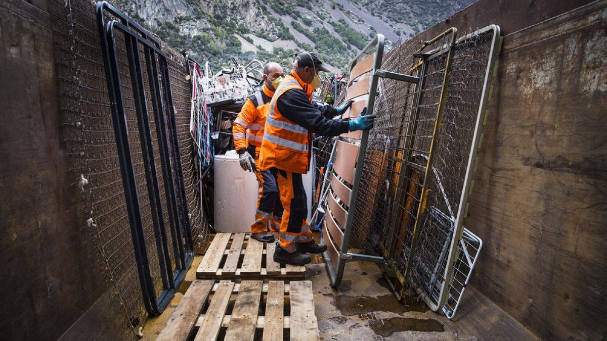 El comú d'Andorra la Vella reactiva la recollida d'objectes grans al carrer