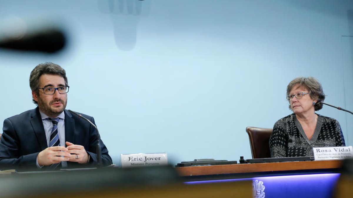 Sis nous contagis i 309 malalts curats