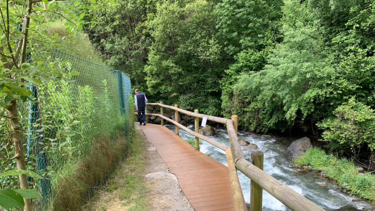 Tram renovat del camí Ral de la Massana