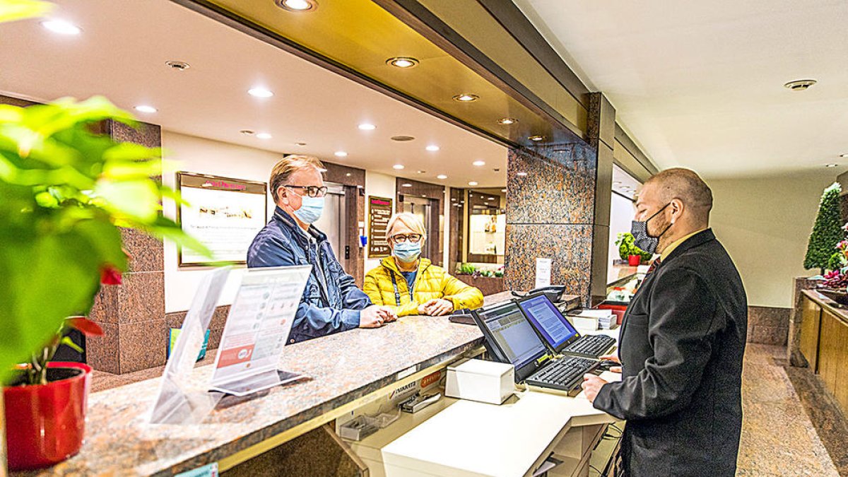 El sector hoteler engreixa motors per tornar a obrir portes