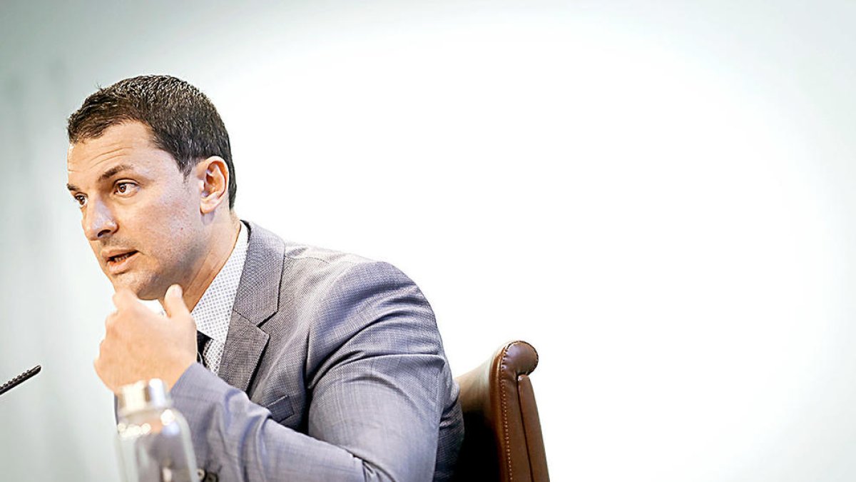 El 37% d'empleats, a l'atur o a l'ERTO