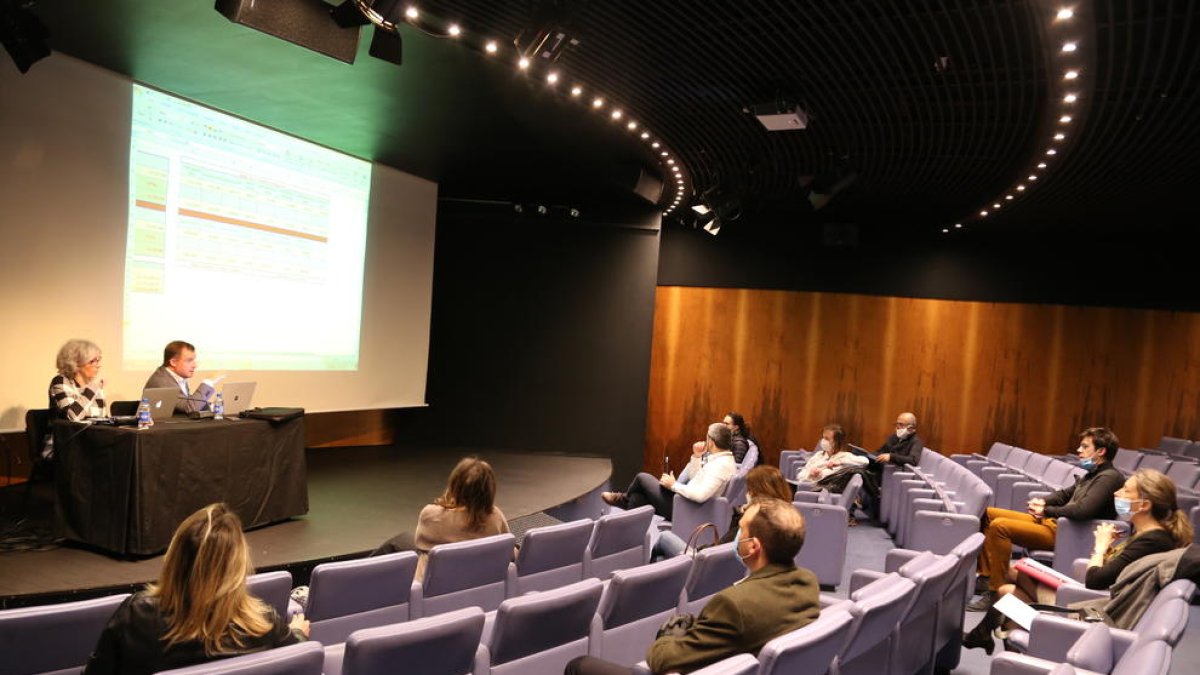 Sant Julià ajusta el pressupost en un 23% menys de despeses del previst