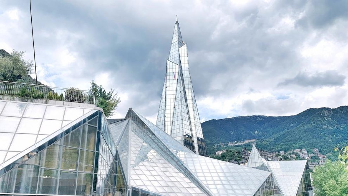 La nova llacuna panoràmica sobre el riu que estrena Caldea