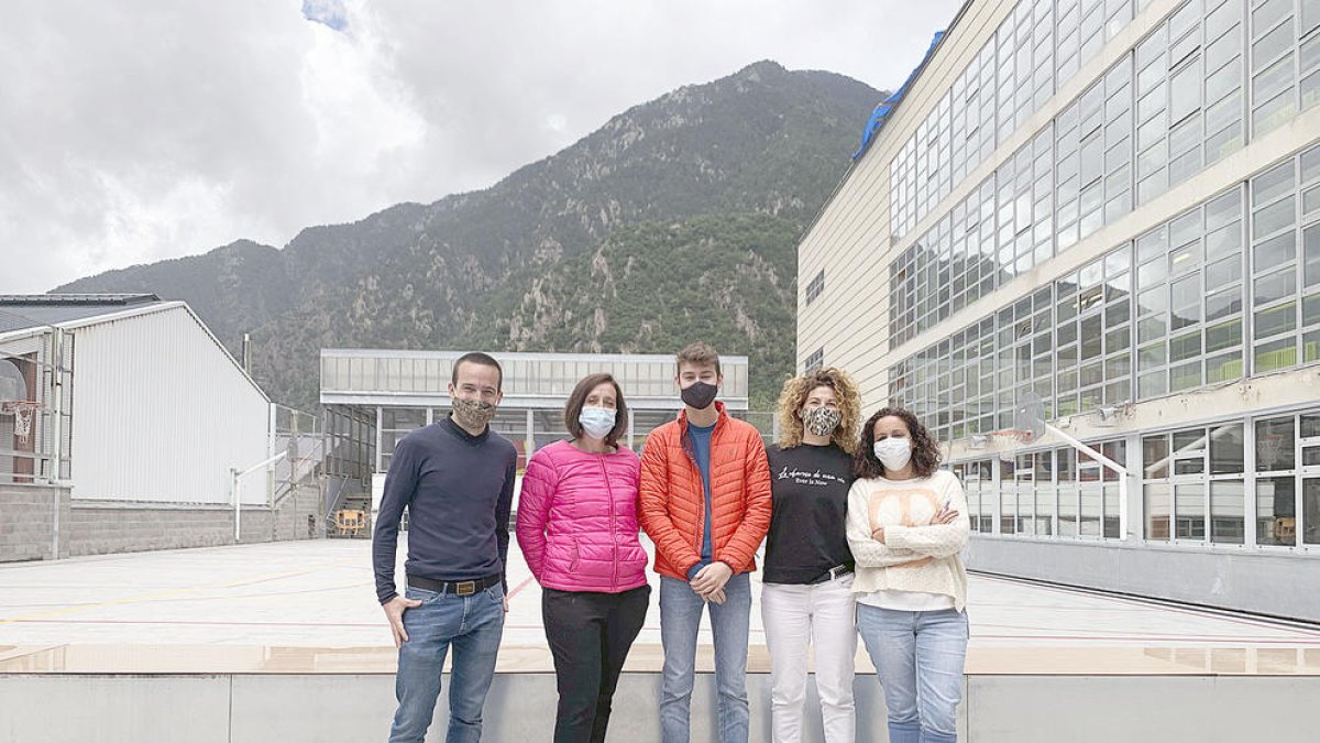 Un viatge a la solidaritat