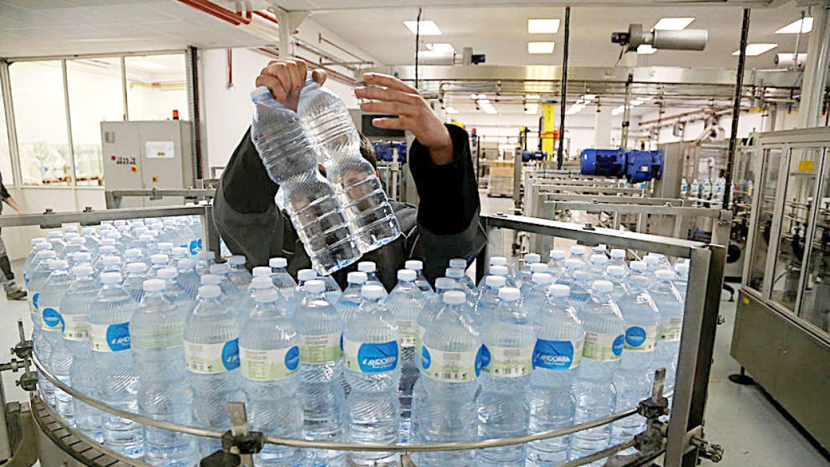 Dubtes sobre un contracte d'aigua d'Arinsal