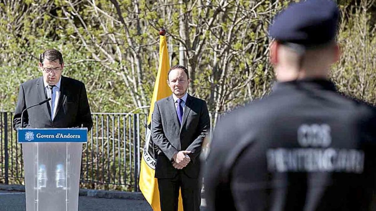 Tarroch, de baixa laboral, no tornarà com a director del centre penitenciari