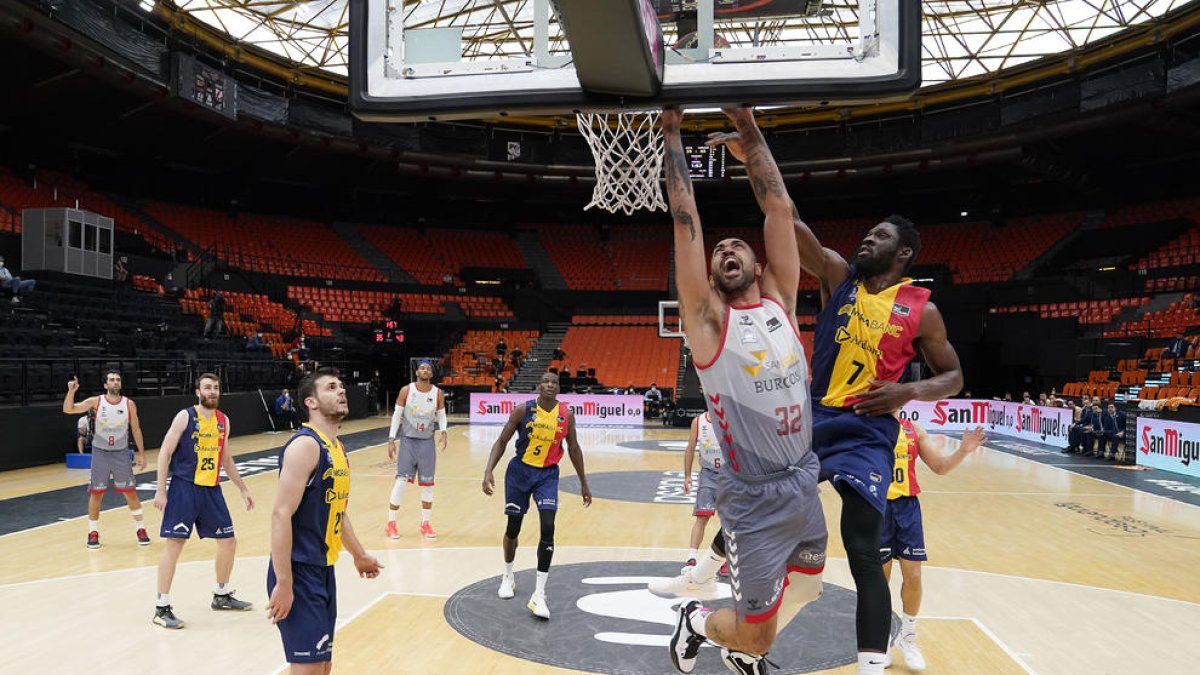 El MoraBanc desaprofita una oportunitat històrica (88-86)