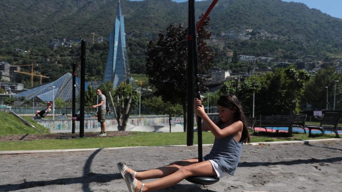 Infants als parcs escaldencs