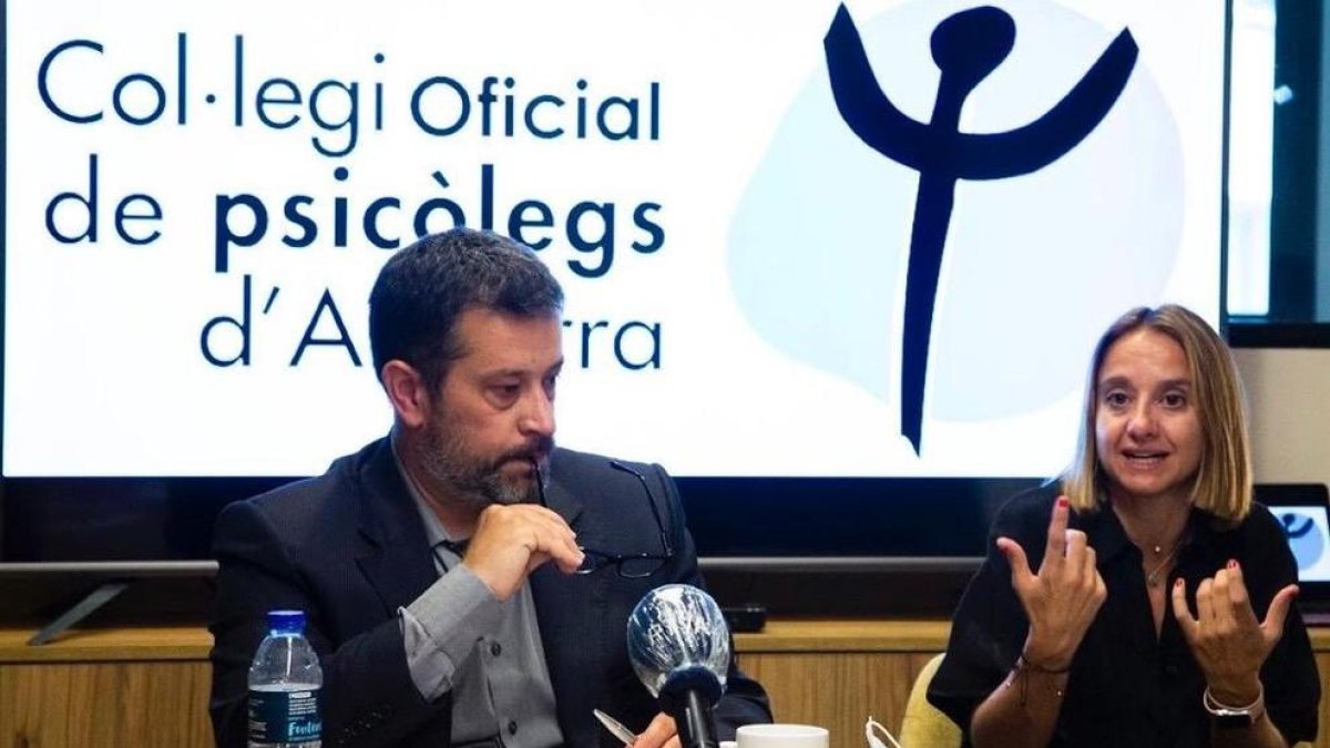 Els psicòlegs alerten del risc d'un nou confinament per a aturats i empresaris