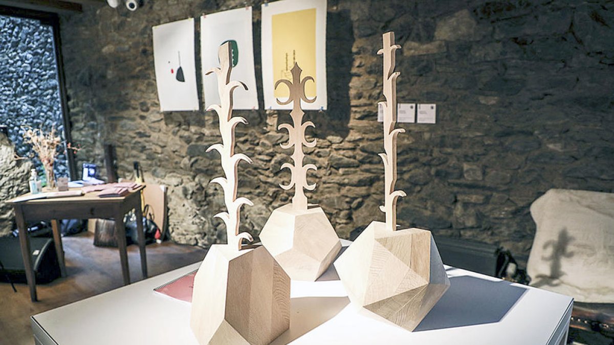 Estripagecs: contrastos, fusió i memòria