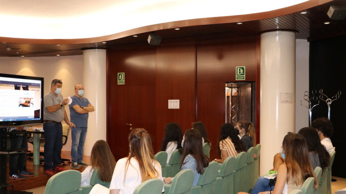 Encamp contra 87 estudiants per a l'estiu