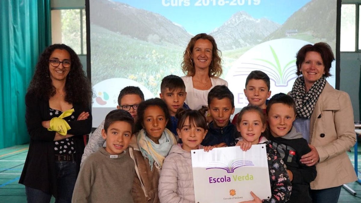 El Govern, a prop del 100% d'escoles verdes