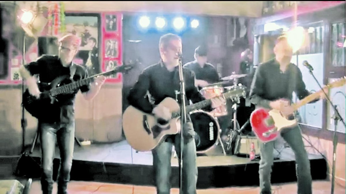 Encamp en Clau de llum' amb The Karlsberts