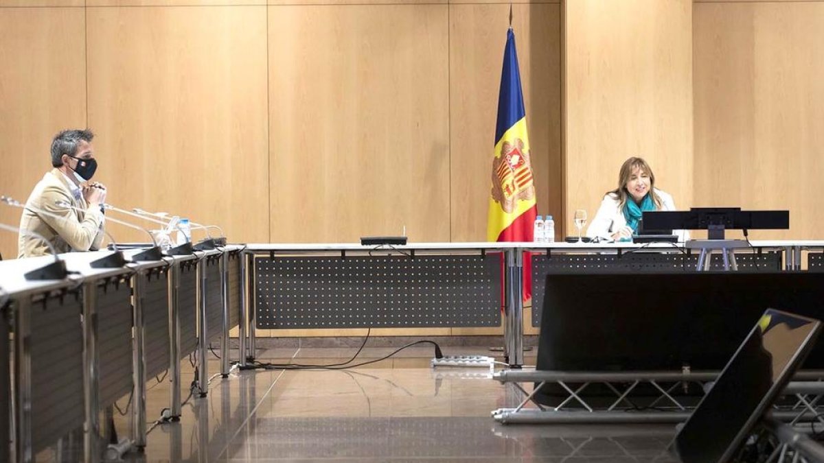 La capital torna l'impost de radicació als negocis afectats pel tancament