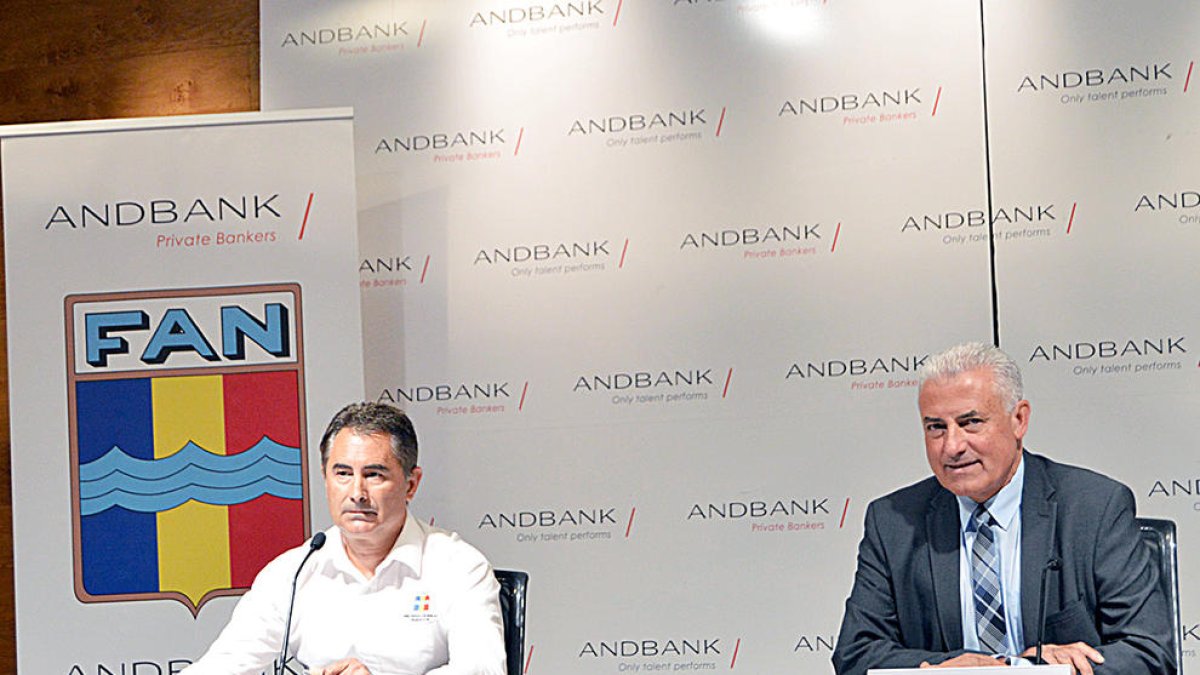 La federació demana una piscina específica per als entrenaments dels equips nacionals