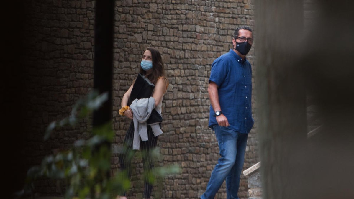 Cuidador os Narturlandia