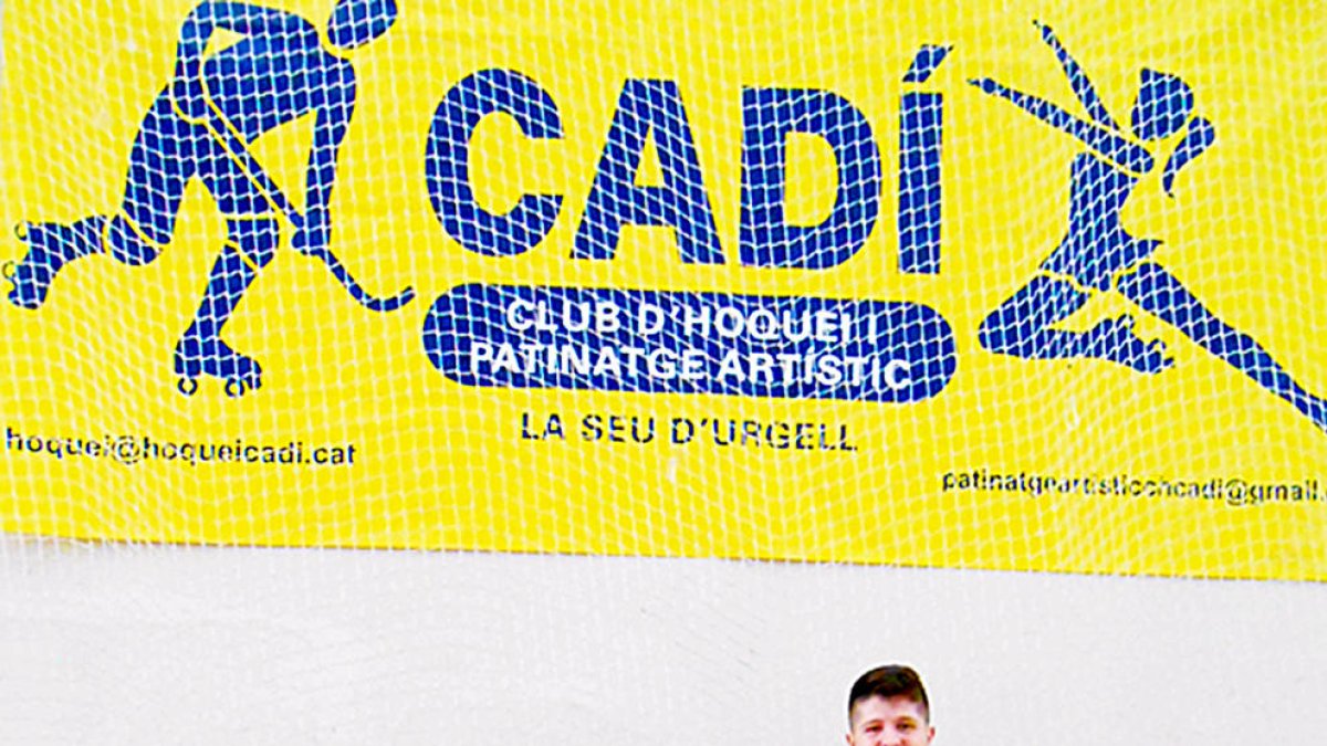 “A l'escola d'estiu els nens aprenen a patinar tot jugant”