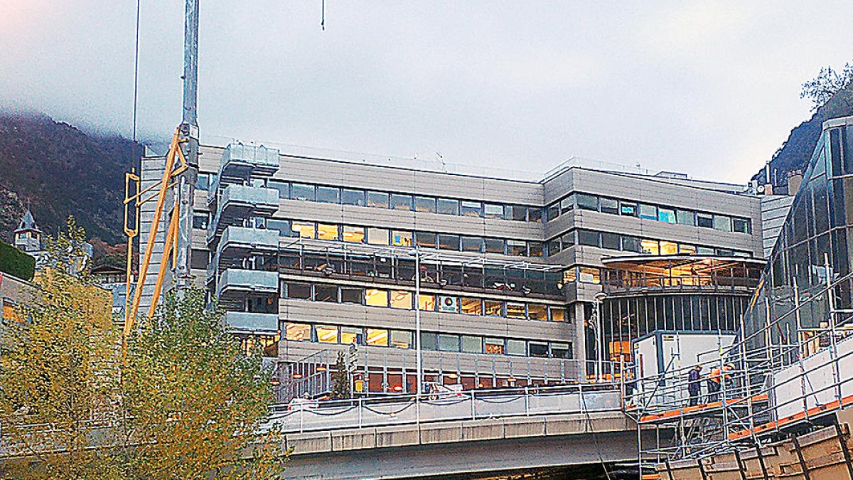 Un total de 78 docents donaran classes de reforç a 168 alumnes durant l'estiu