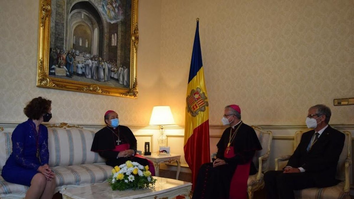 El Copríncep Vives rep les cartes credencials del nunci apostòlic