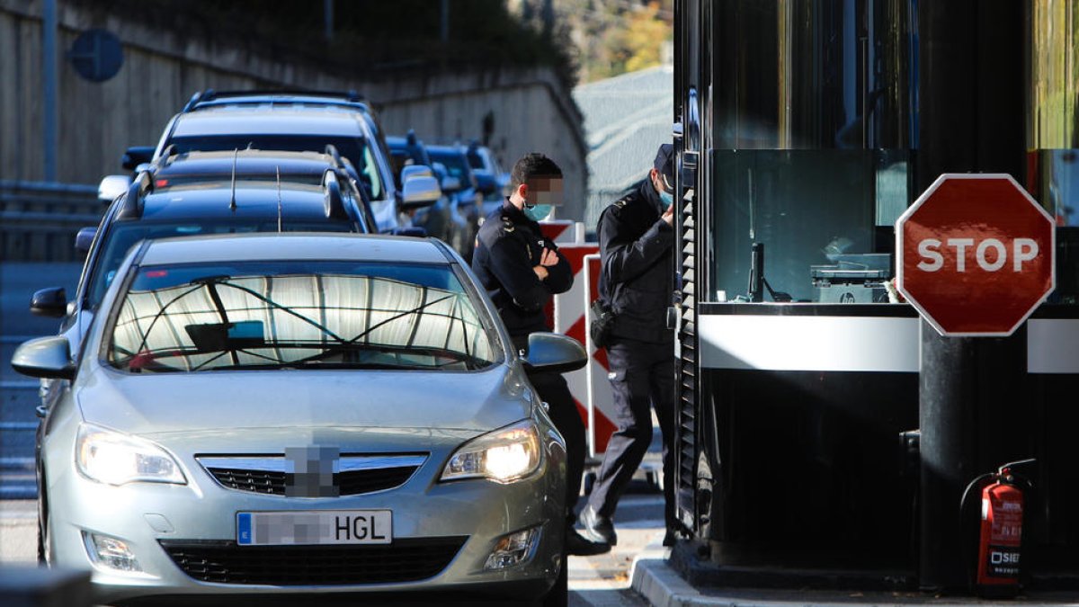Protecció de Dades insta a regular per llei l'obligatorietat de testar els turistes