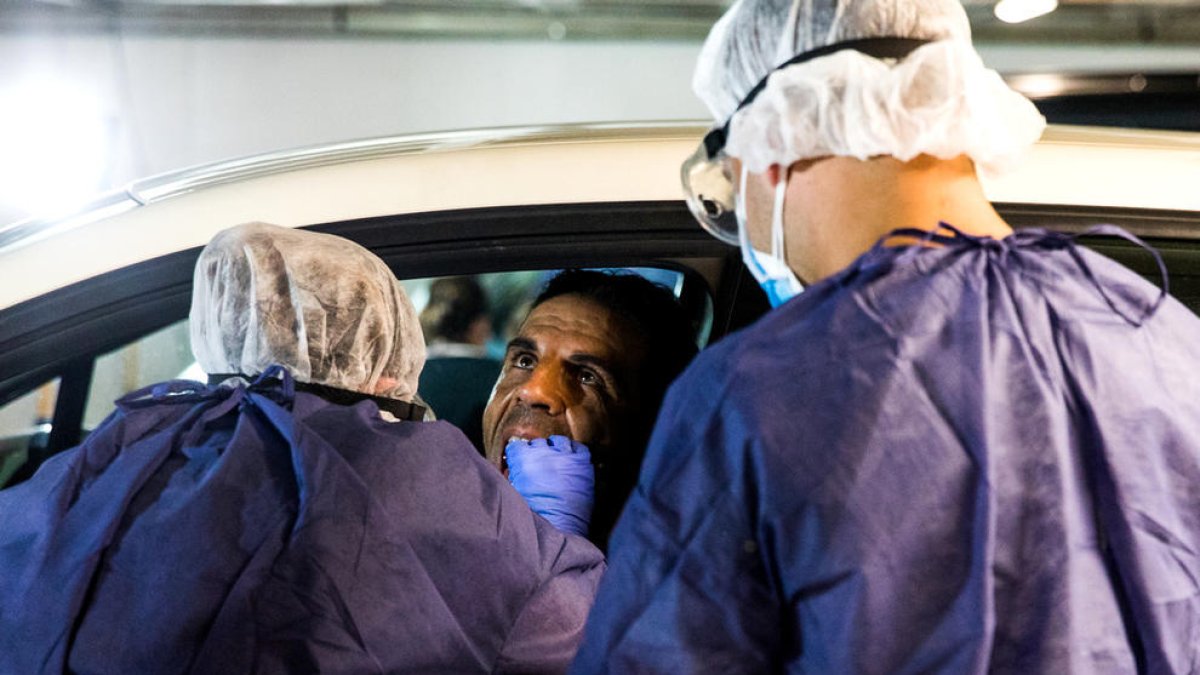 Desconcert dels docents per fer tests als alumnes