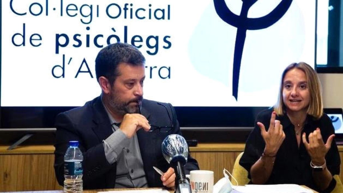 Els psicòlegs alerten de l'efecte que pot tenir celebrar el Nadal a distància