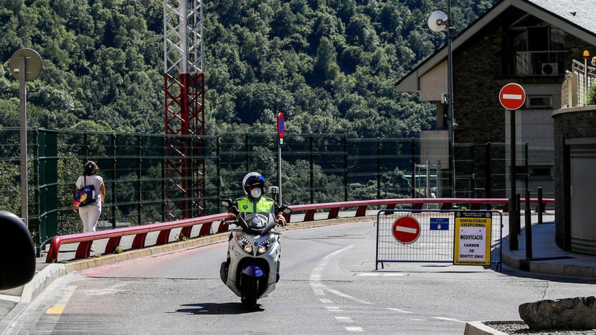 El comú de la capital restableix el doble sentit al carrer Sant Andreu