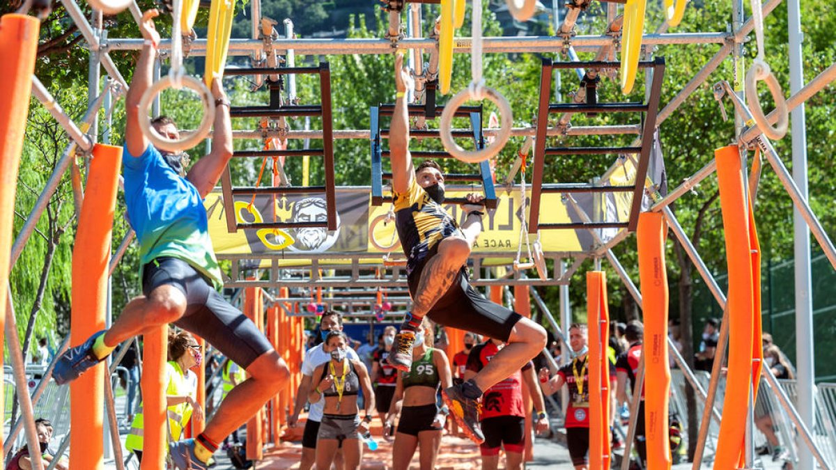 Landart i Azkune s'imposen a la primera Olympus Race