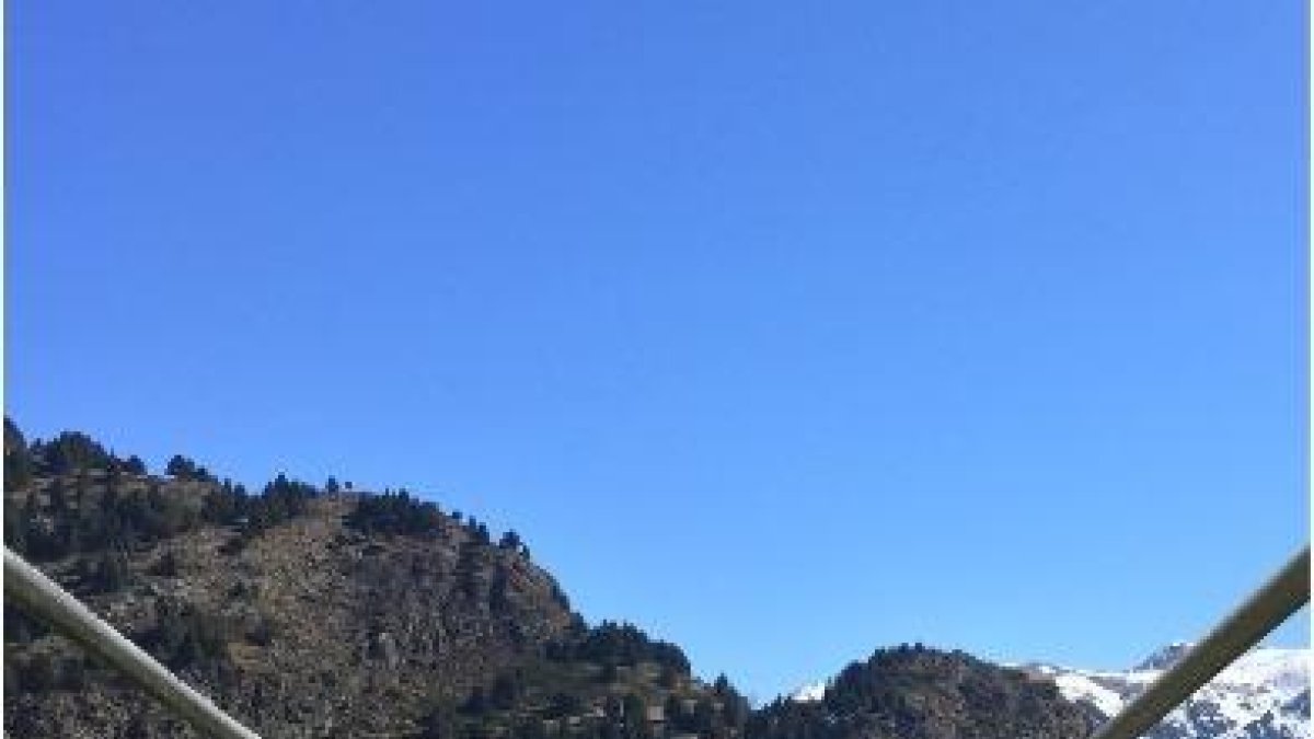 El comú de Canillo comprarà el terreny del Prat de Grau per 100.000 euros per a la construcció del pont tibetà a la vall del Riu.