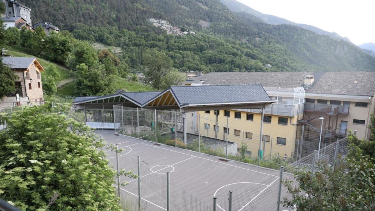 Aïllada una classe de maternal de l'Escola Francesa d'Escaldes