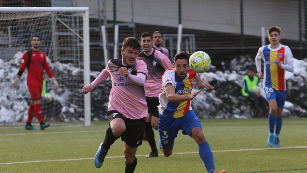 Fede Bessone canvia la gespa per la banqueta
