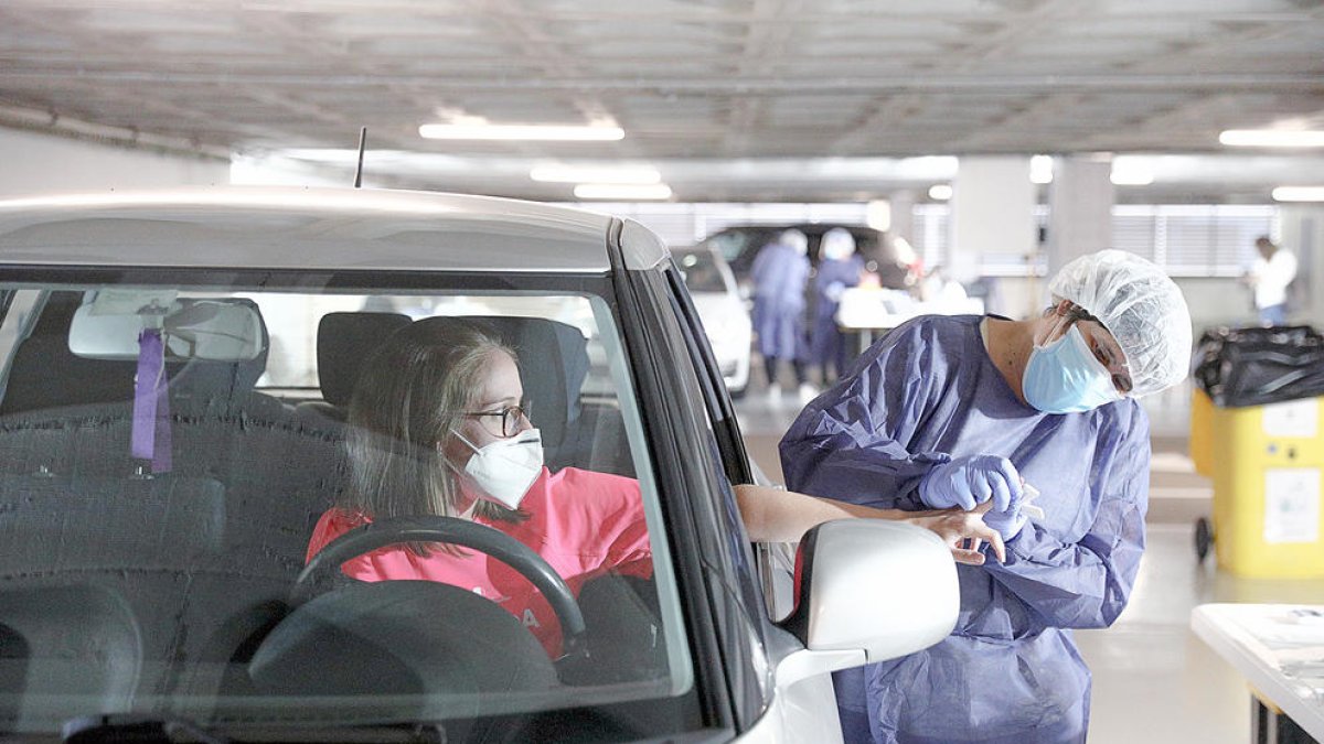 Un nou ingrés a l'hospital i cap cas nou a les aules del Principat
