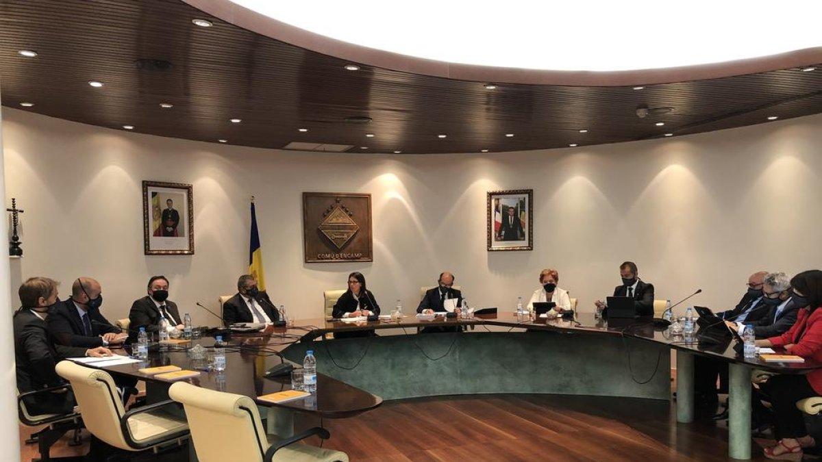 Un instant de la sessió del consell de comú d'Encamp d'aquesta tarda