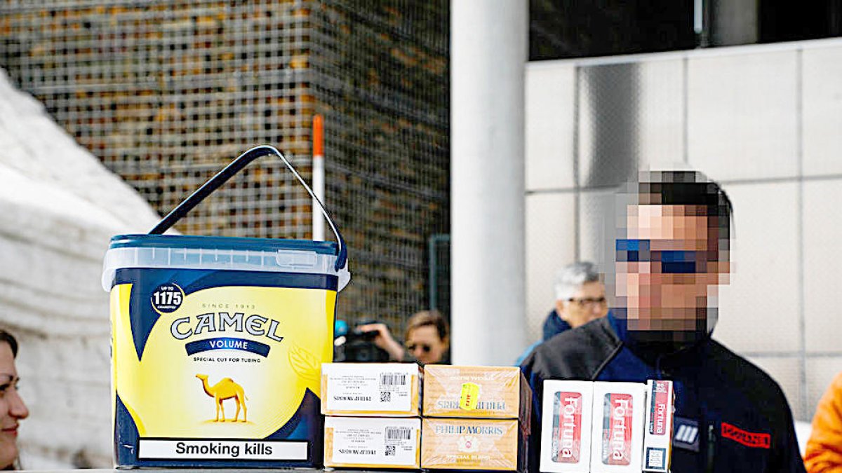 El Senat francès és contrari a reduir el nombre de cartrons