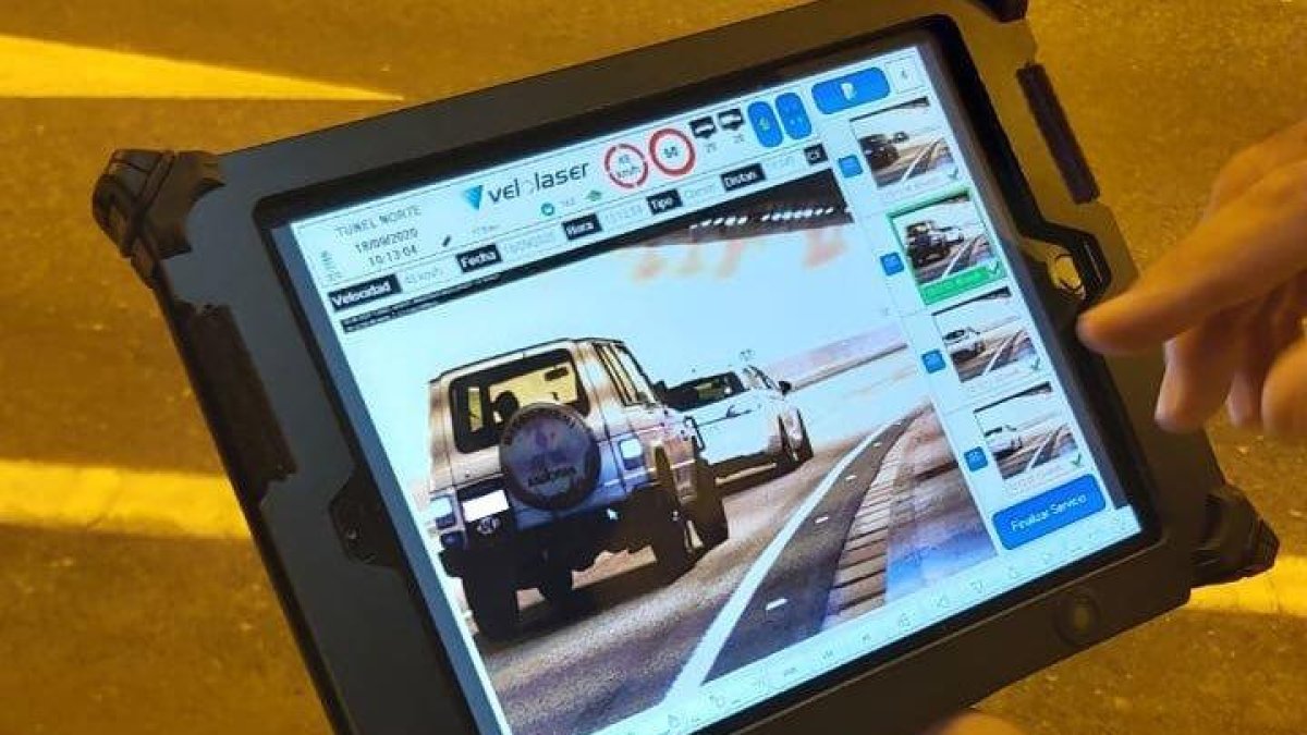 Mobilitat prova nous radars de velocitat als túnels