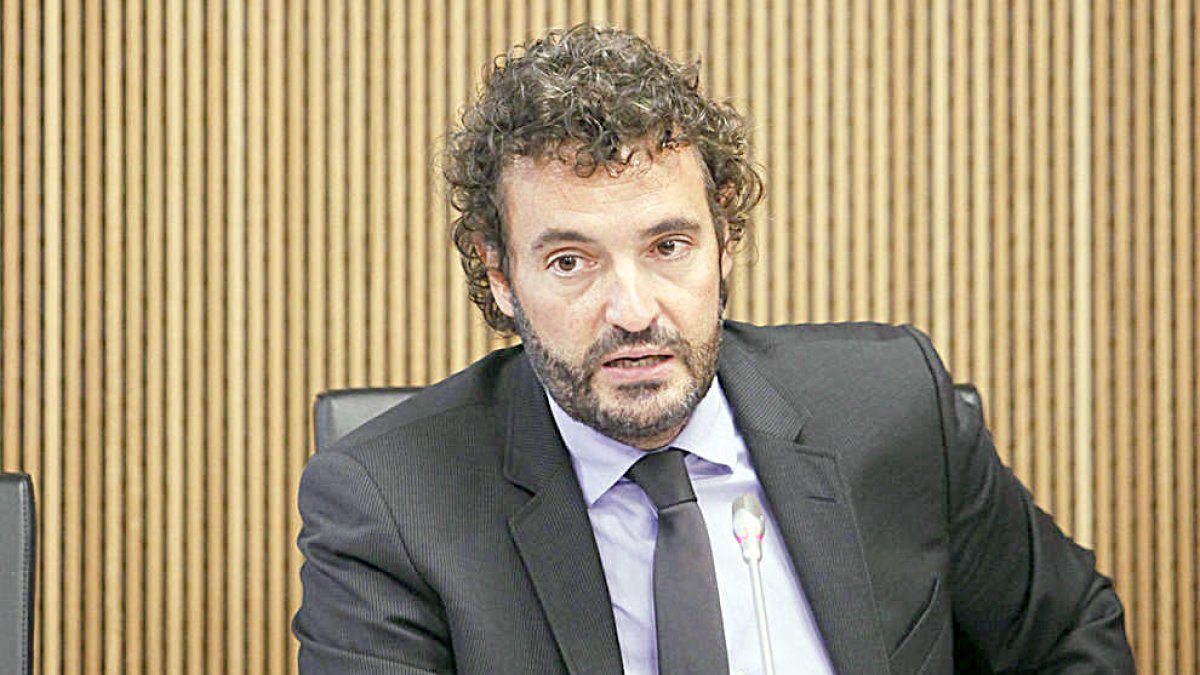 El jutge De la Mata acusa Robert de ser el testaferro de Jordi Pujol fill