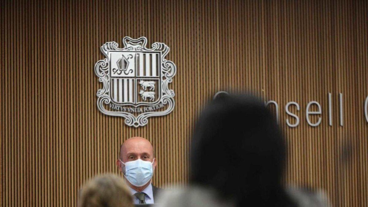 El ministre de Salut, Joan Martínez Benazet, en la compareixença d'aquesta tarda.