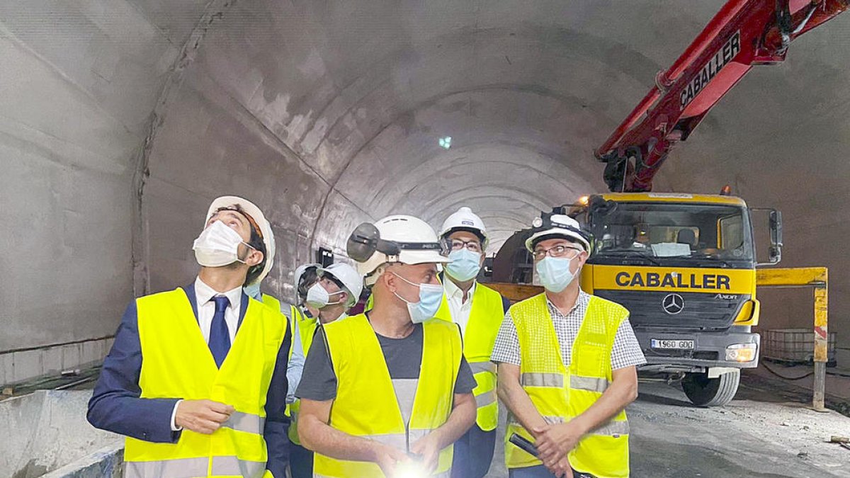 Acaba l'excavació subterrània del túnel de Tresponts