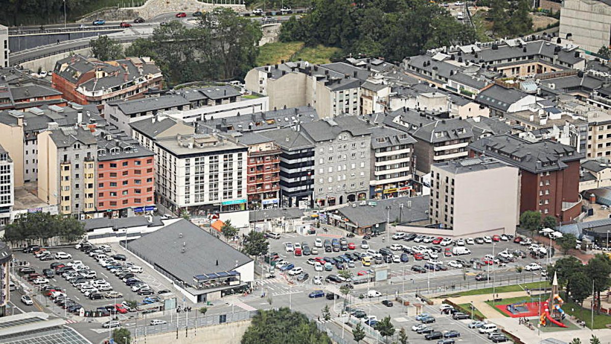 Govern vol que no hi hagi congelació dels lloguers en pisos de més de 150 metres