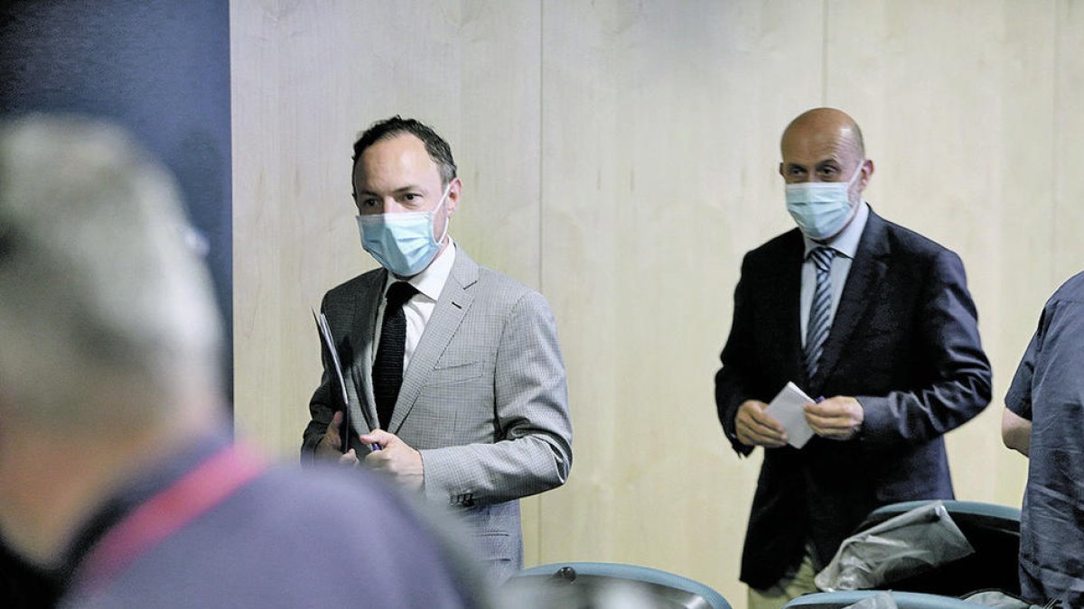 Espot es compromet a no apujar impostos