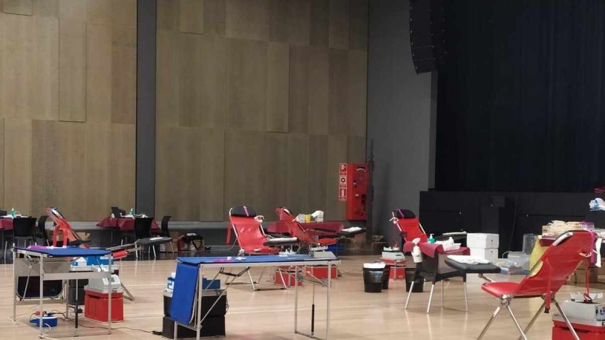 La Creu Roja preveu assolir 345 donacions de sang en tres dies
