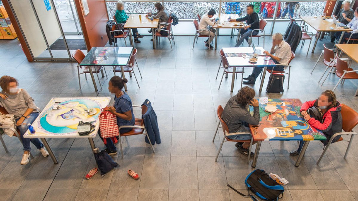 Bars i restaurants entenen les restriccions