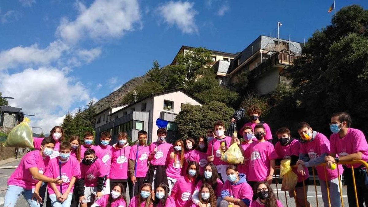 Menys brossa als voltants del Sant Ermengol