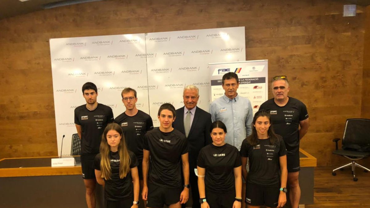 L'equip d'esquí de fons de la Federació Andorrana d'Esquí Irineu Esteve, Carola Vila