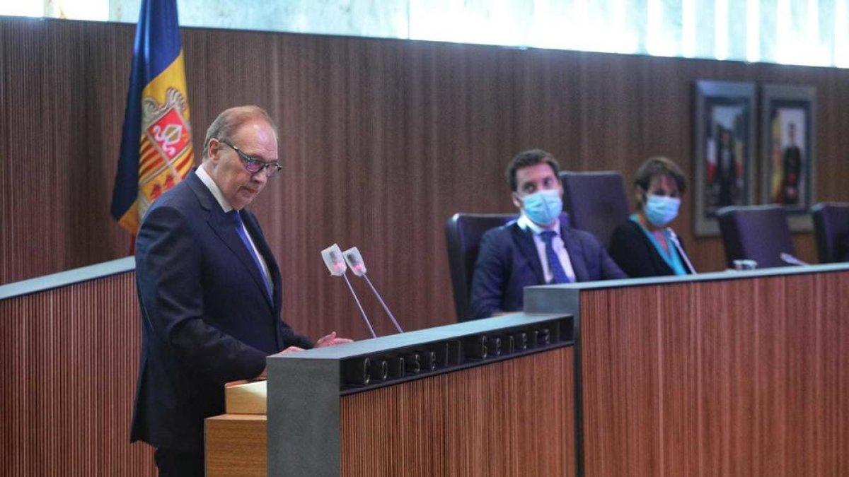 Josep Pintat, durant la seva rèplica al Debat d'Orientació Política d'aquest matí.