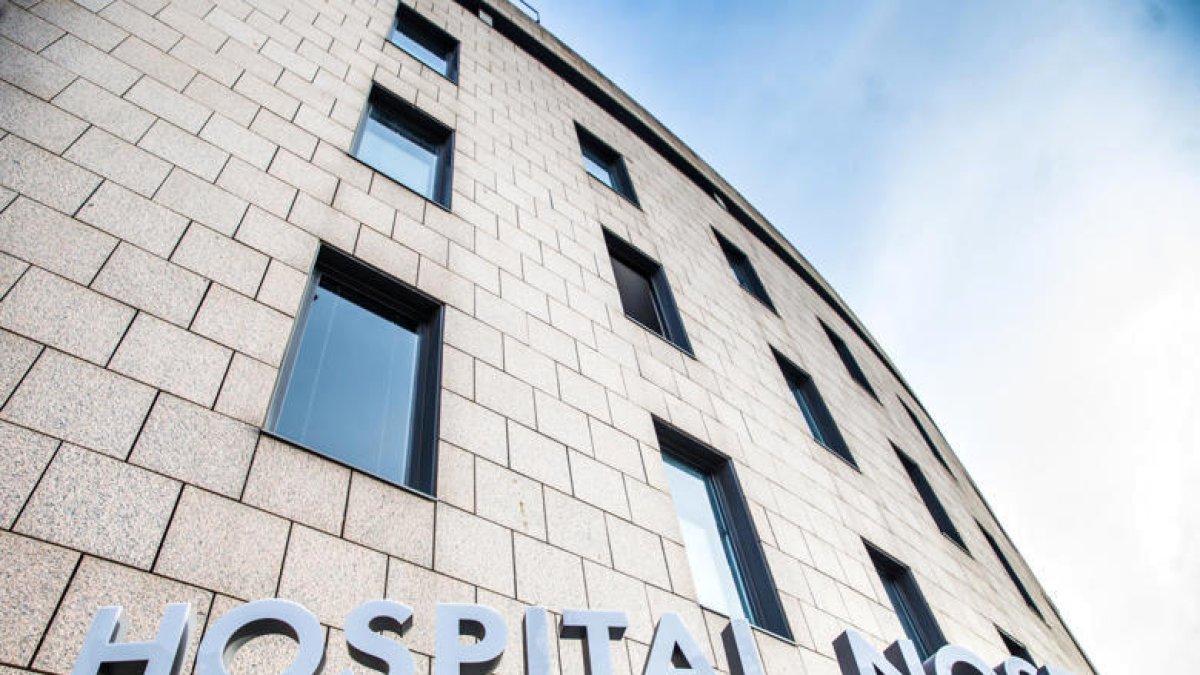 Tres noves altes hospitalàries en una jornada amb 49 nous positius